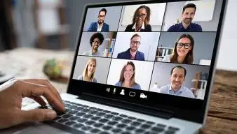 Logiciels de visioconférence en ligne